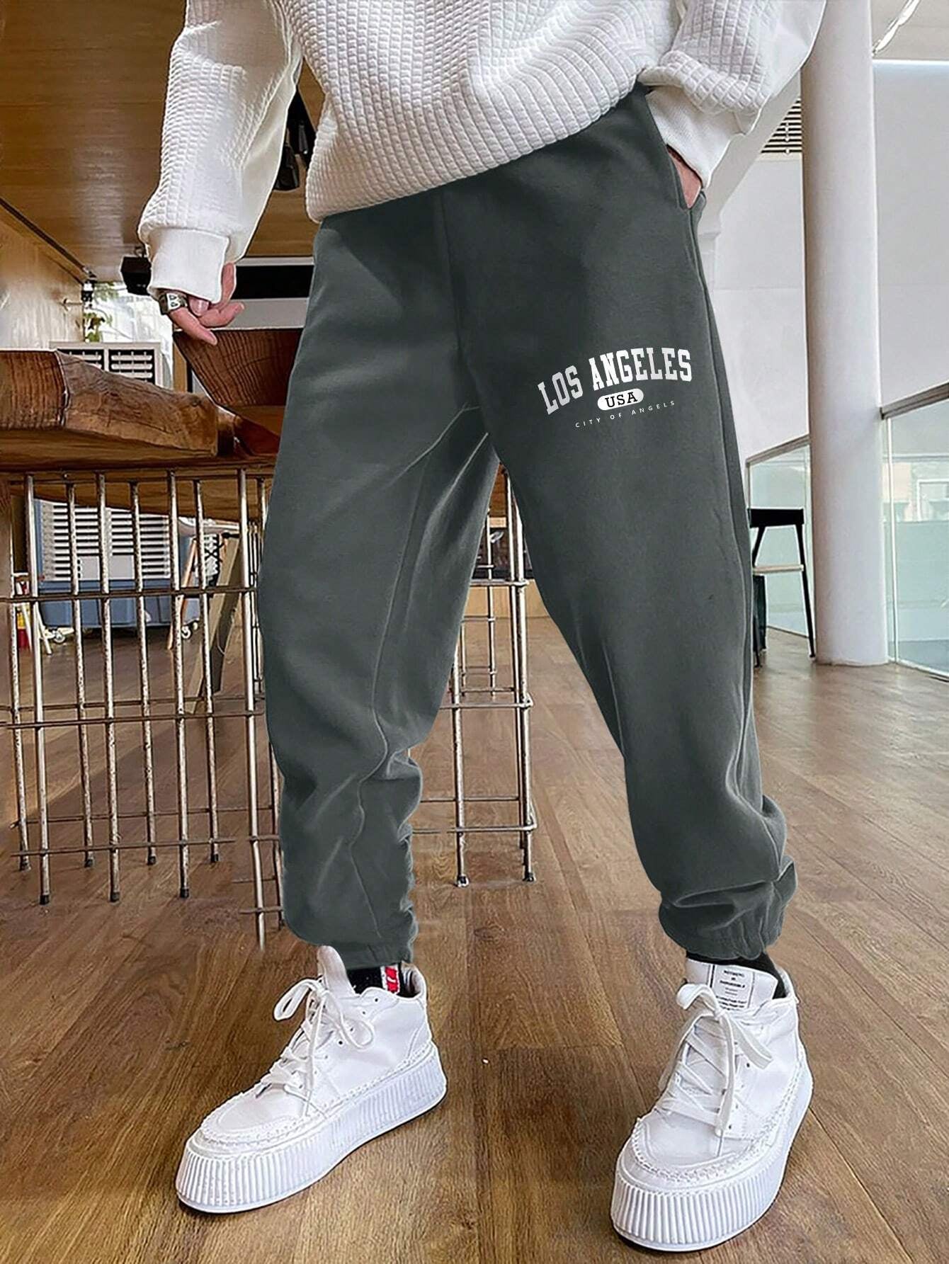 Manfinity Sporsity Men'S Loose Fit Los Angeles Letter Printed Sweatpants with Drawstring Waist, Going Out Long Casual Preppy Sweatpants, for Husband, Boyfriend Gifts