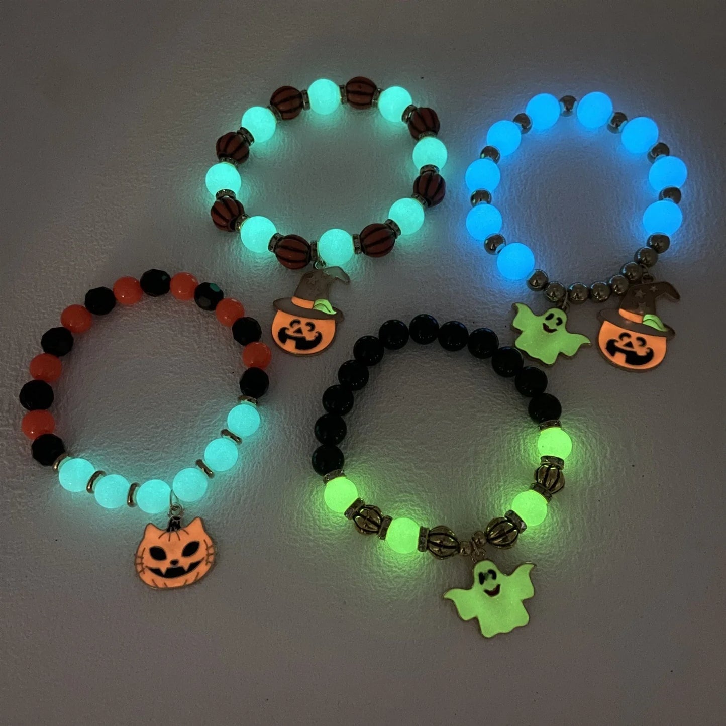 “Halloween Vintage Bracelet – Pumpkin, Witch Hat, & Gothic Beads for Women’S Party Wear”